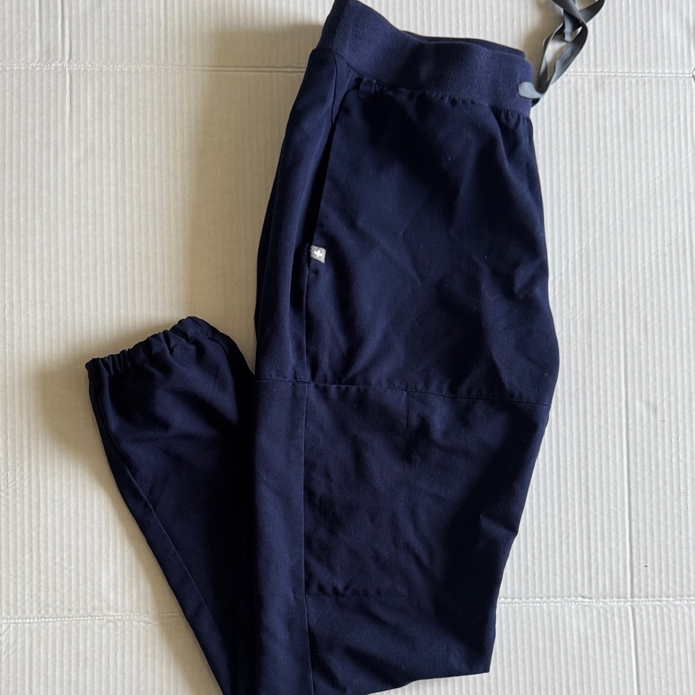 Figs Women's Navy Joggers